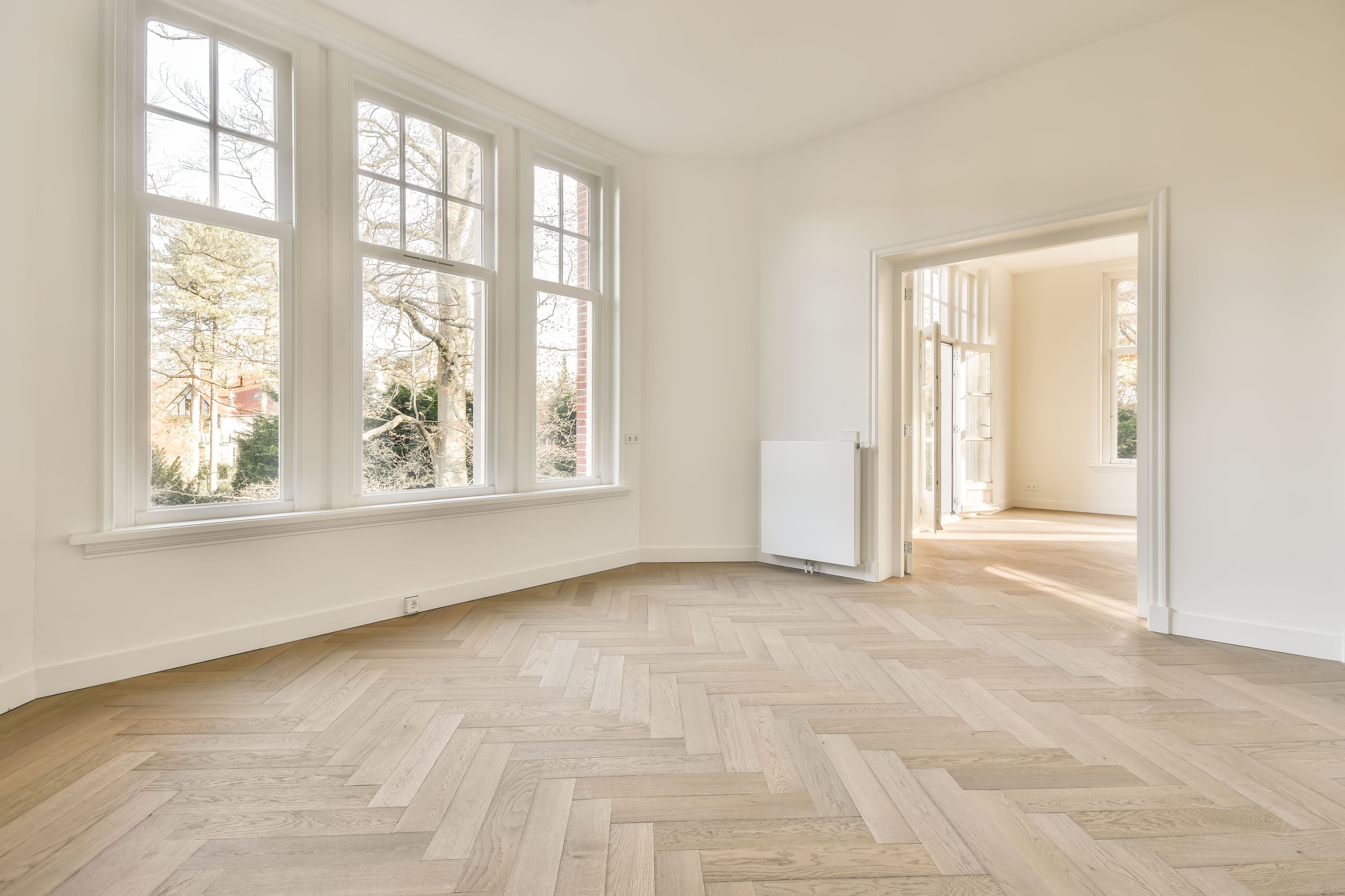 Тонирование паркета – как изменить цвет пола без замены покрытия